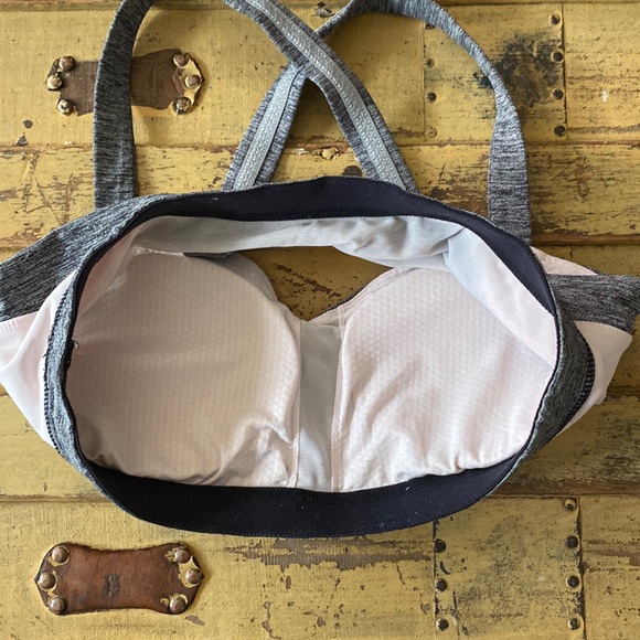 🍋 LULULEMON PINK STRETCH WORKOUT SPORTS BRA TOP CROP TOP 6 - Picture 6 of 11